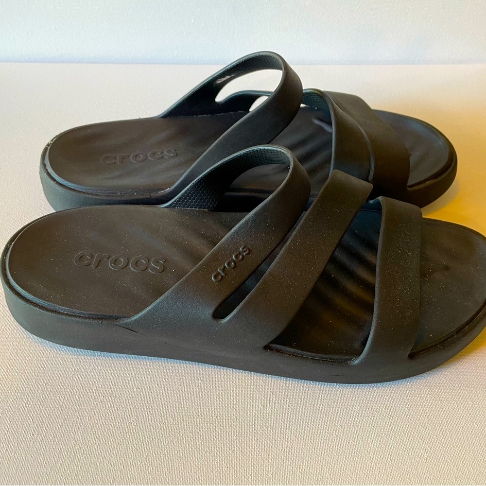 Black Croc Platform Sandals. 1” heal.
